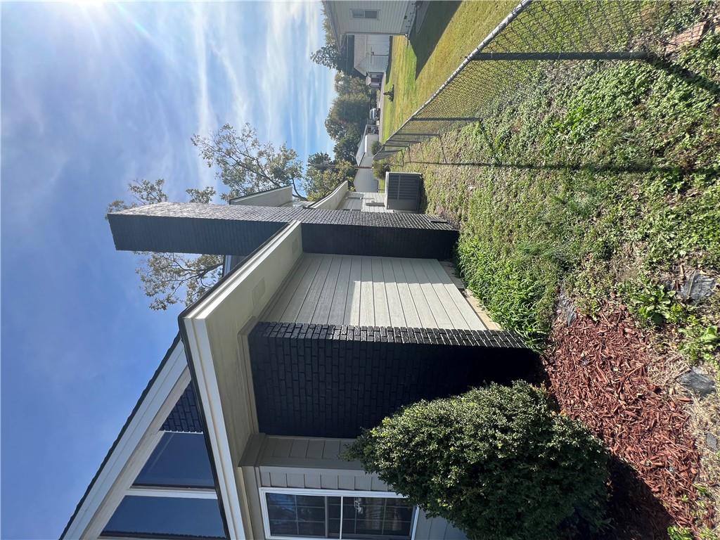 Photo 4 of Single family home for sale at 616 E 22nd Street, Pittsburg, KS 66762 | MLS# 2648367 | Listing updated on 2026-10-25