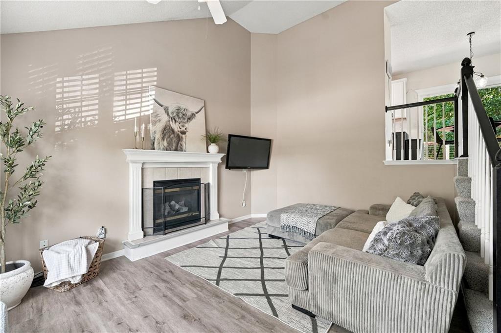 Photo 3 of Single family home for sale at 11419 N Ditzler Ave, Kansas City, MO 64157 | MLS# 2648671 | Listing updated on 2026-10-25