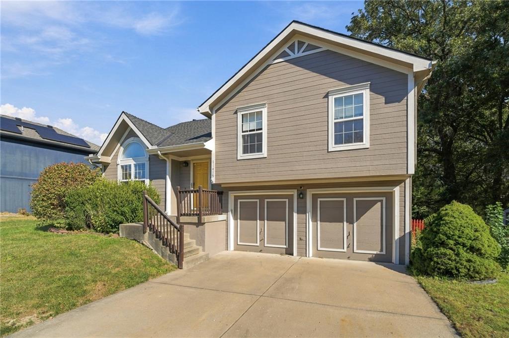 Single family home for sale at 11419 N Ditzler Ave, Kansas City, MO 64157 | MLS# 2648671