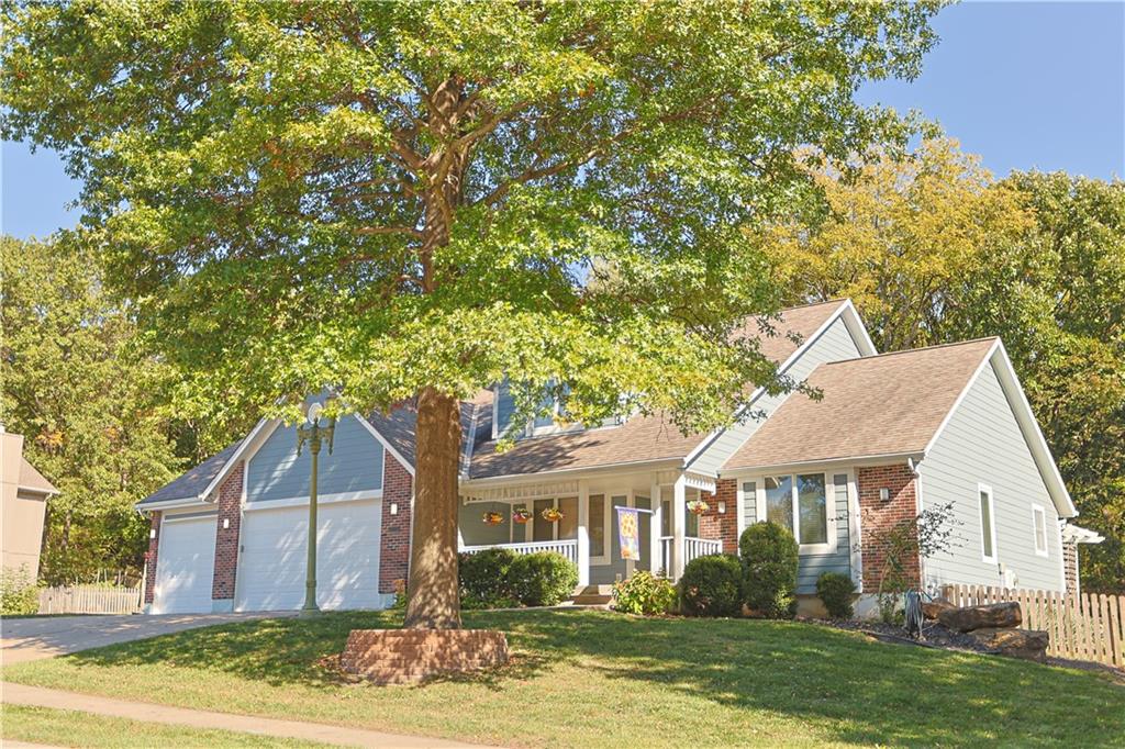 Photo 1 of Single family home for sale at 5101 S Tierney Ct, Independence, MO 64055 | MLS# 2648678 | Listing updated on 2026-10-24
