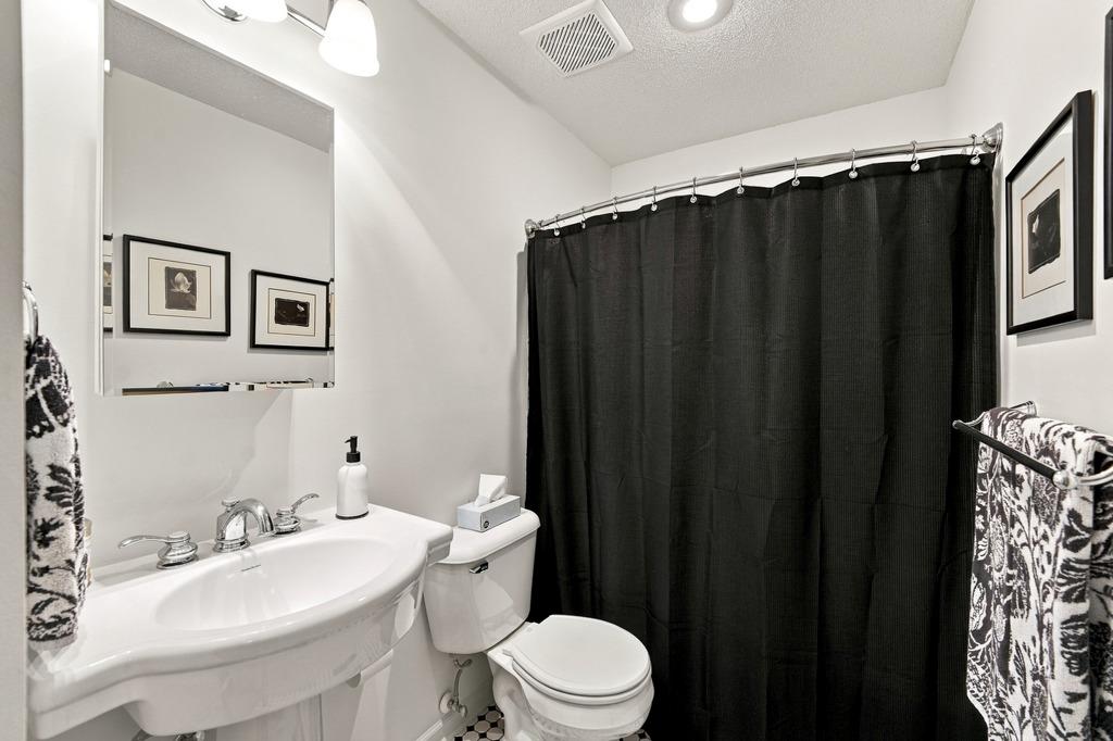 Photo 3 of Sale Pending at 2405 Woodhaven Ln SW, Lees Summit, MO 64082 | MLS# 2648683 | Listing updated on 2026-10-25