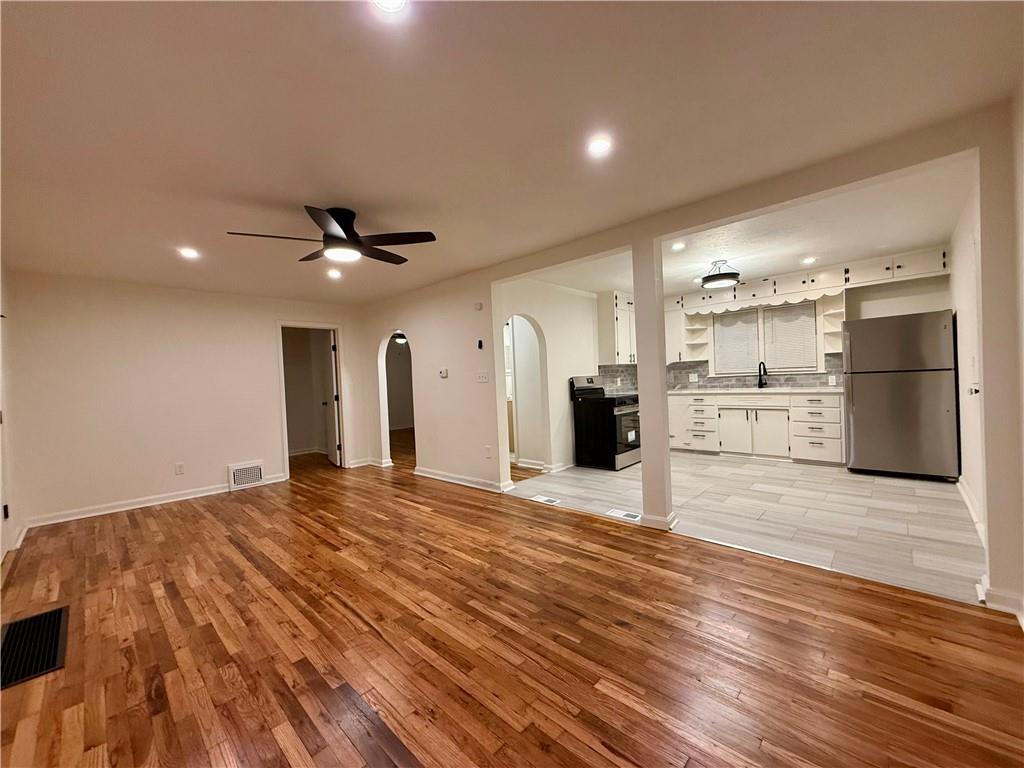 Photo 4 of Single family home for sale at 10704 East 34th St S, Independence, MO 64052 | MLS# 2648706 | Listing updated on 2026-10-24
