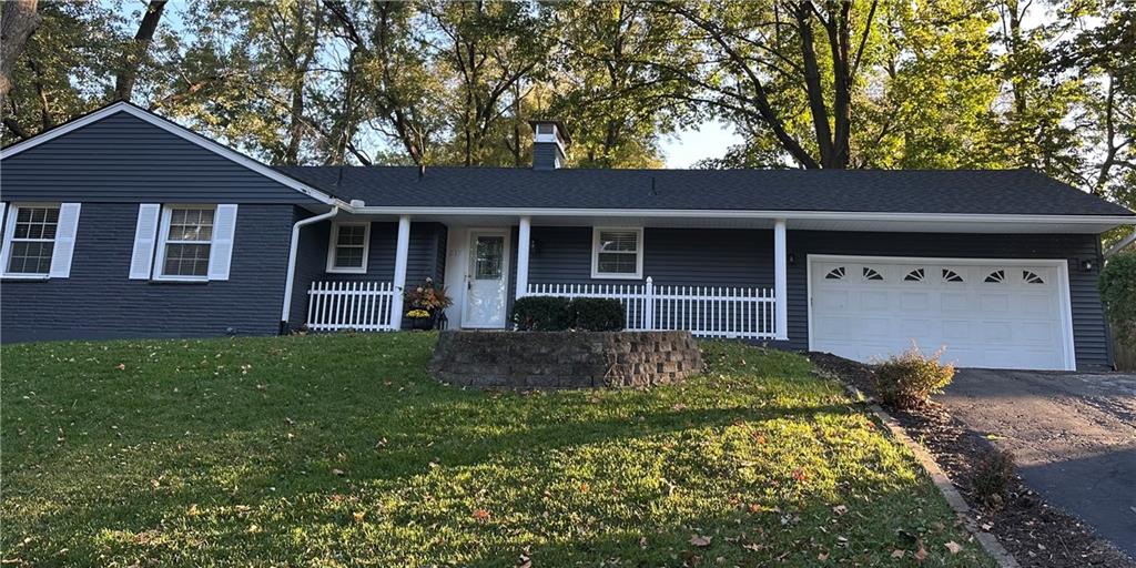 Single family home for sale at 217 NW 43rd Street, Kansas City, MO 64116 | MLS# 2648712