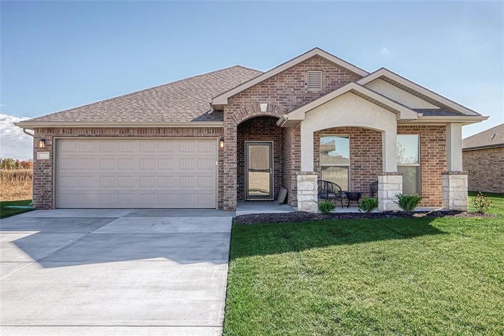 Photo 1 of Single family home for sale at 18460 W 195th Terrace, Spring Hill, KS 66083 | MLS# 2648736 | Listing updated on 2026-10-24