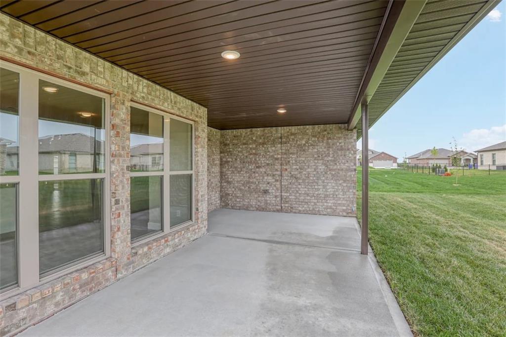 Photo 3 of Single family home for sale at 18435 W 195th Terrace, Spring Hill, KS 66083 | MLS# 2648737 | Listing updated on 2026-10-24