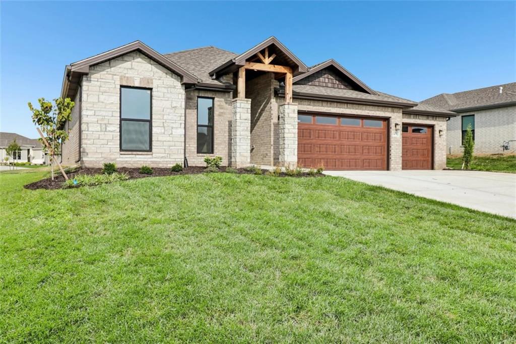 Photo 1 of Single family home for sale at 18435 W 195th Terrace, Spring Hill, KS 66083 | MLS# 2648737 | Listing updated on 2026-10-24