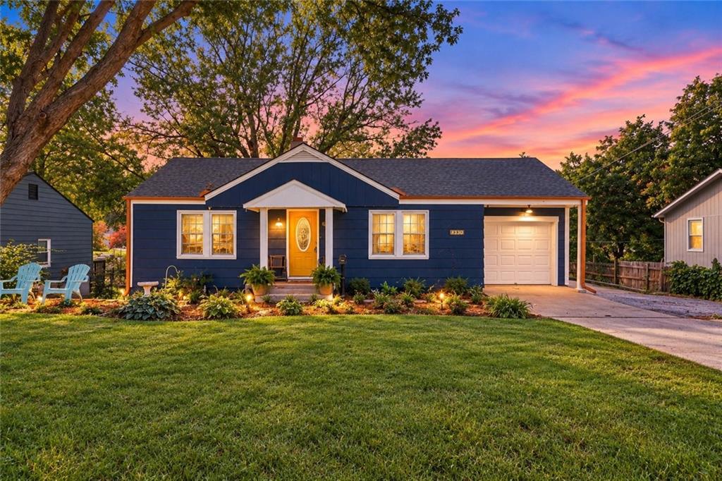 Single family home for sale at 3330 Blue Ridge Blvd, Independence, MO 64052 | MLS# 2648740