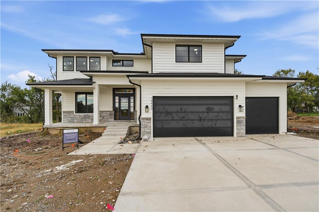 Photo 1 of Single family home for sale at 18640 W 195th Street, Spring Hill, KS 66083 | MLS# 2648777 | Listing updated on 2026-10-25