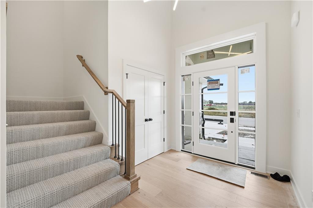 Photo 4 of Single family home for sale at 18640 W 195th Street, Spring Hill, KS 66083 | MLS# 2648777 | Listing updated on 2026-10-25