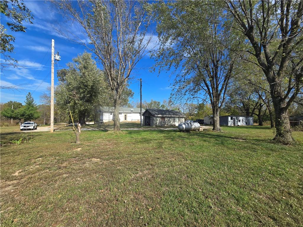 Photo 2 of Single family home for sale at 1049 SW 418p Rd, Deepwater, MO 64740 | MLS# 2648816 | Listing updated on 2026-10-26