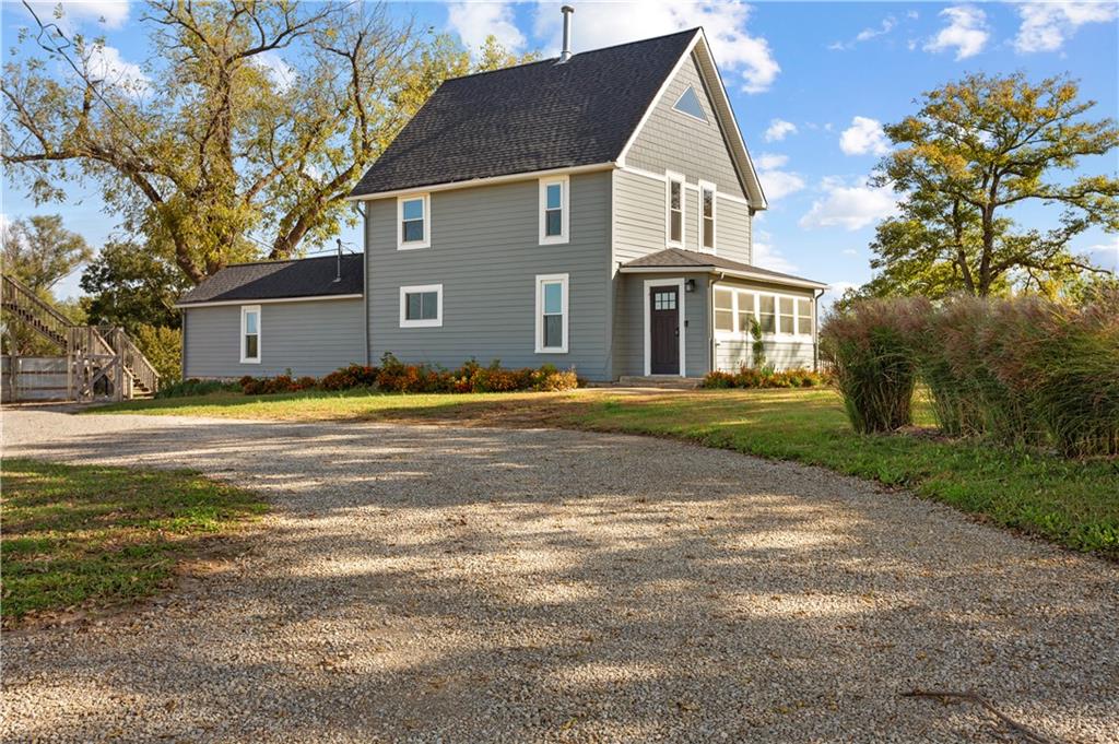 Photo 4 of Single family home for sale at 13620 82nd Street, Oskaloosa, KS 66066 | MLS# 2648832 | Listing updated on 2026-10-26