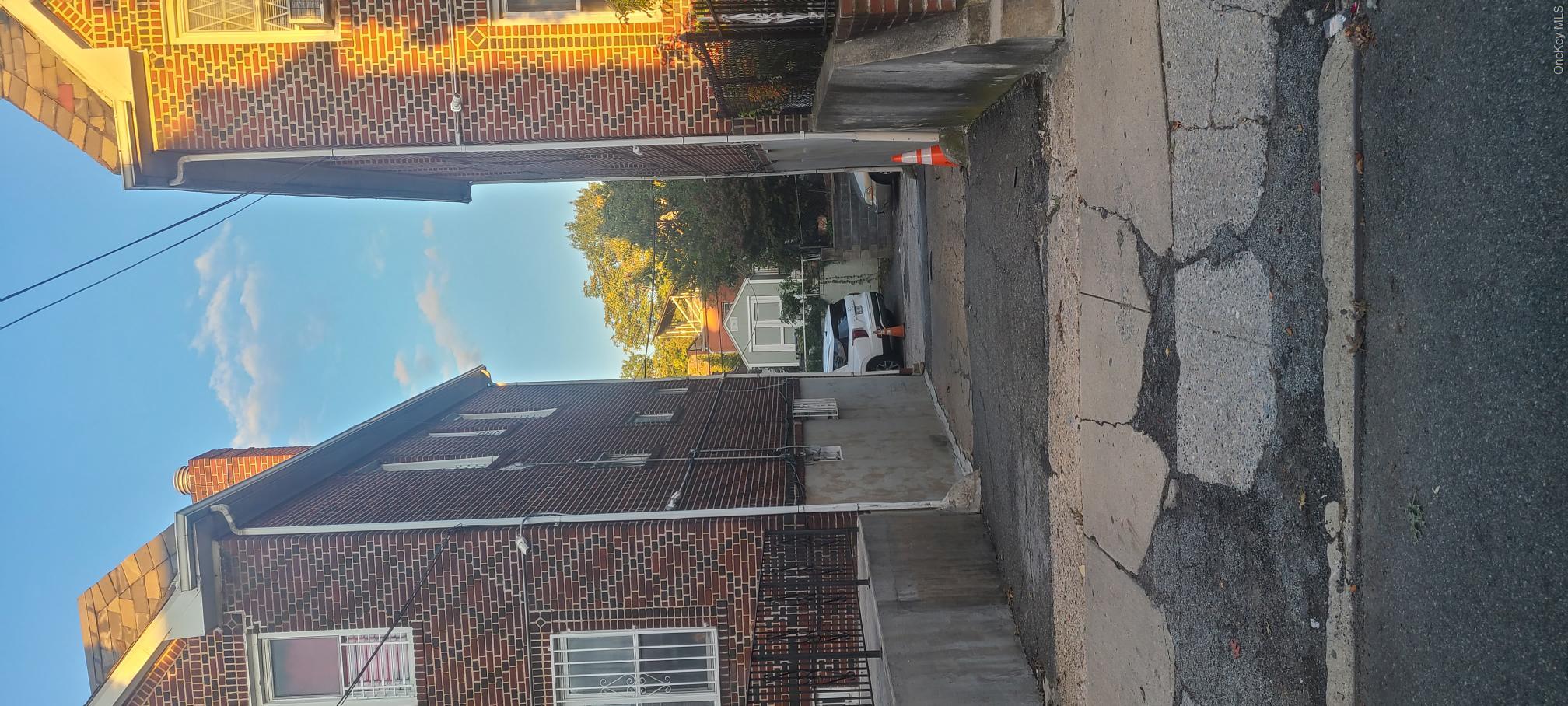 Photo 3 of Single family home for sale at 2529 97th Street, East Elmhurst, NY 11369 | MLS# 932110 | Listing updated on 2026-09-24