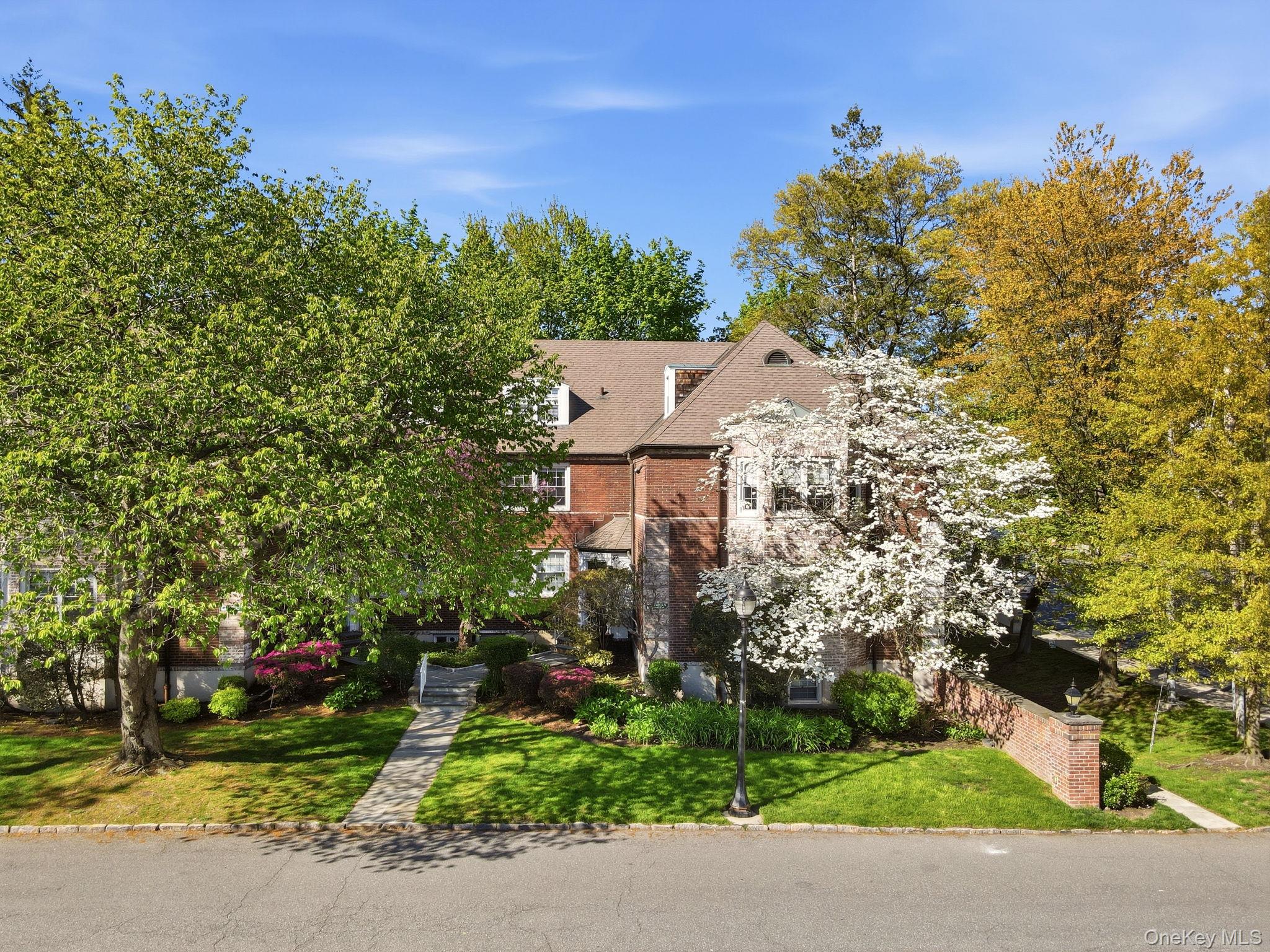 Photo 1 of Sale Pending at 3 Campus Pl #MR, Scarsdale, NY 10583 | MLS# 989084 | Listing updated on 2026-09-21