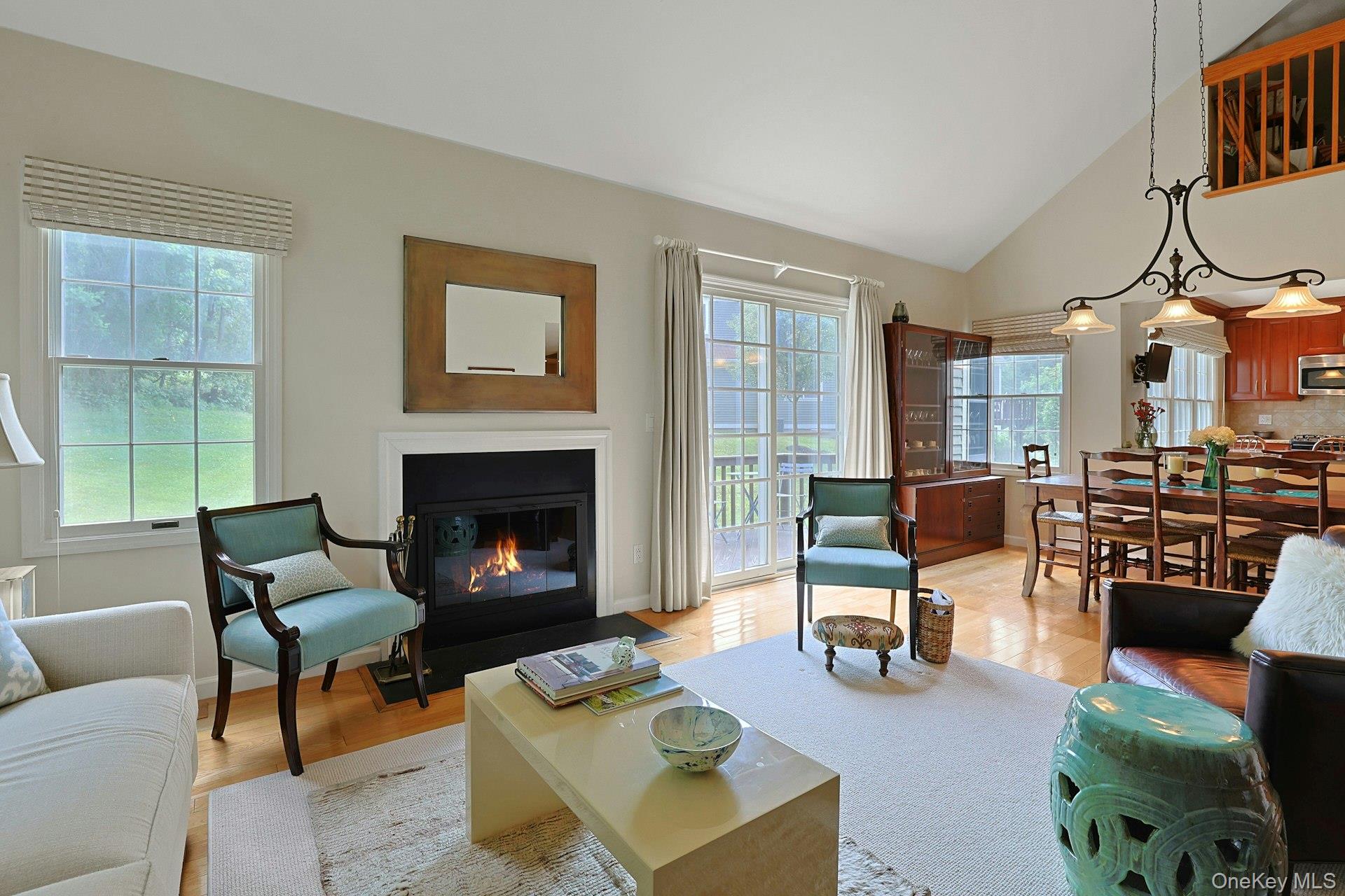 Photo 4 of Sale Pending at 4101 Victoria Dr, Mount Kisco, NY 10549 | MLS# 1028383 | Listing updated on 2026-09-21