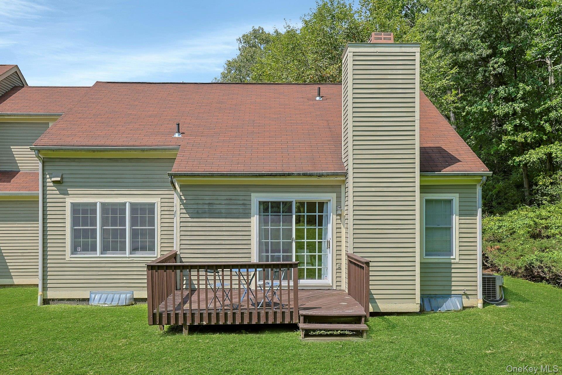 Photo 2 of Sale Pending at 4101 Victoria Dr, Mount Kisco, NY 10549 | MLS# 1028383 | Listing updated on 2026-09-21
