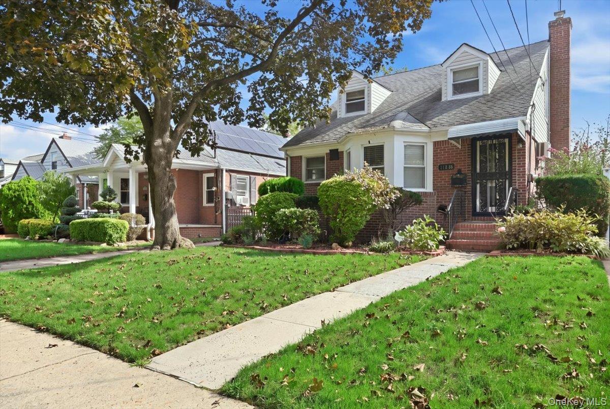 Photo 3 of Single family home for sale at 115 09 Parkway Dr, Hempstead, NY 11003 | MLS# 1034623 | Listing updated on 2026-09-24