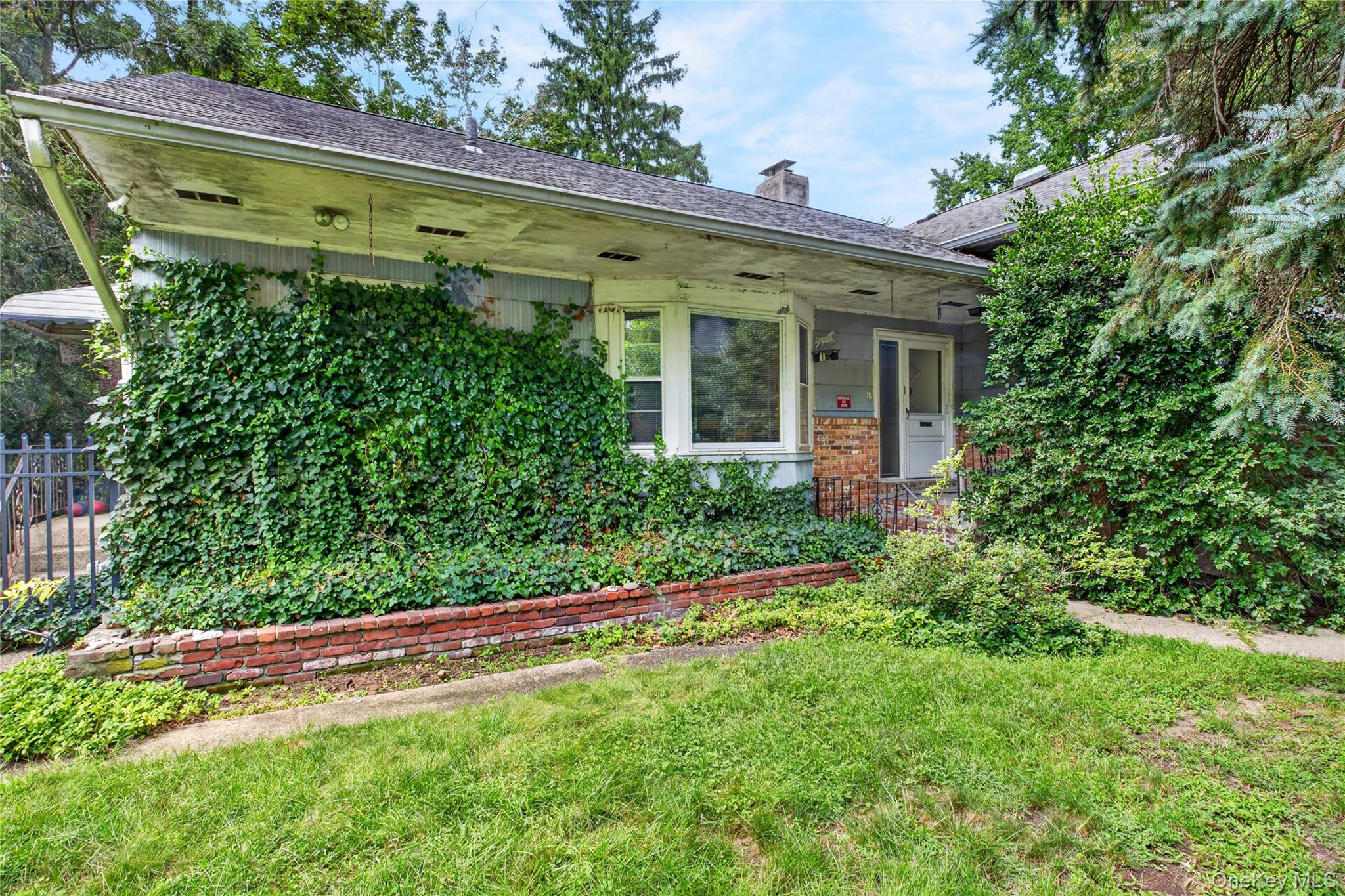Photo 2 of Sale Pending at 18 Pinewood Rd, North Hempstead, NY 11030 | MLS# 1045775 | Listing updated on 2026-09-24