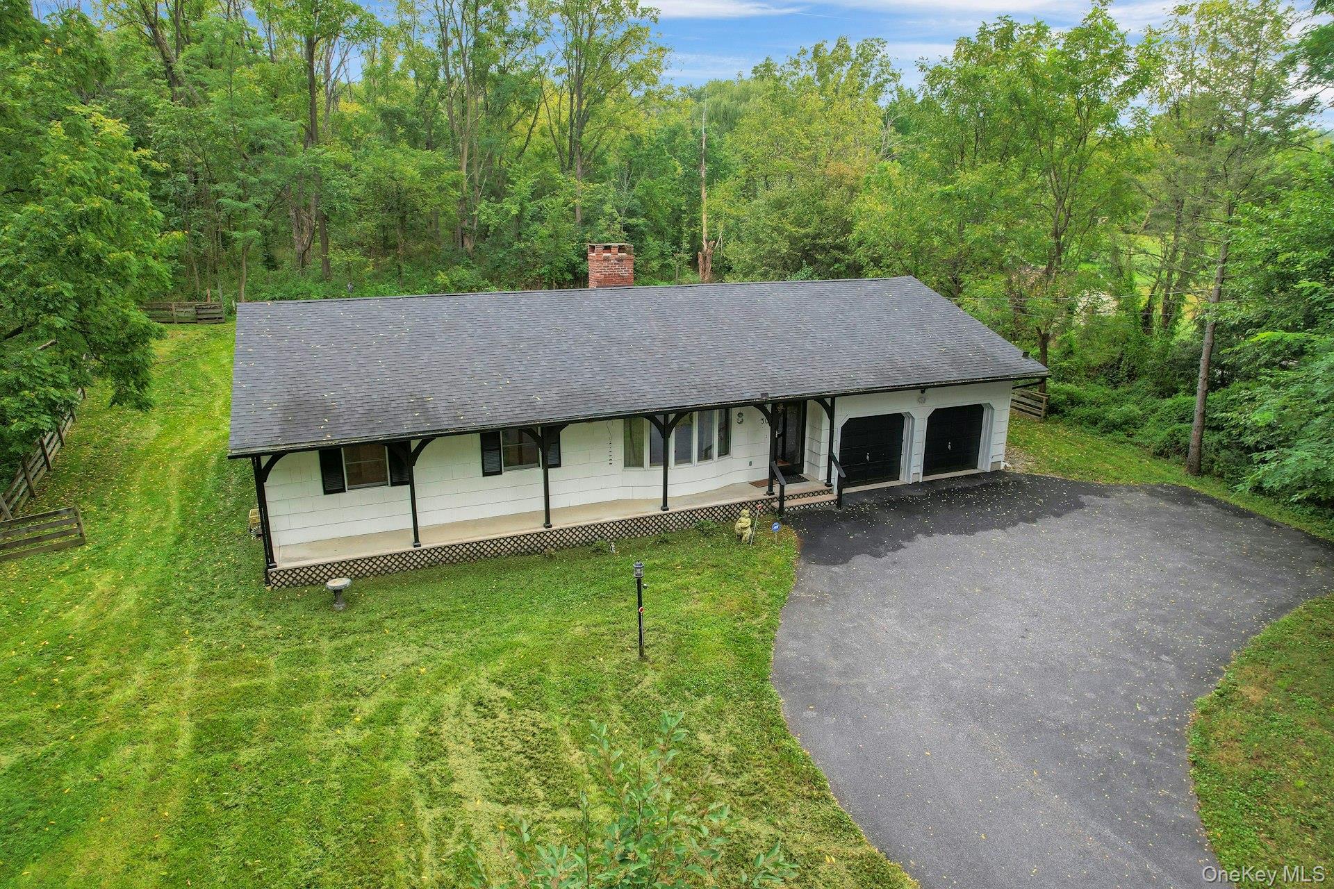 Photo 3 of Single family home for sale at 30 Pumpkin Hl Rd, Warwick (town), NY 10990 | MLS# 1047745 | Listing updated on 2026-09-21