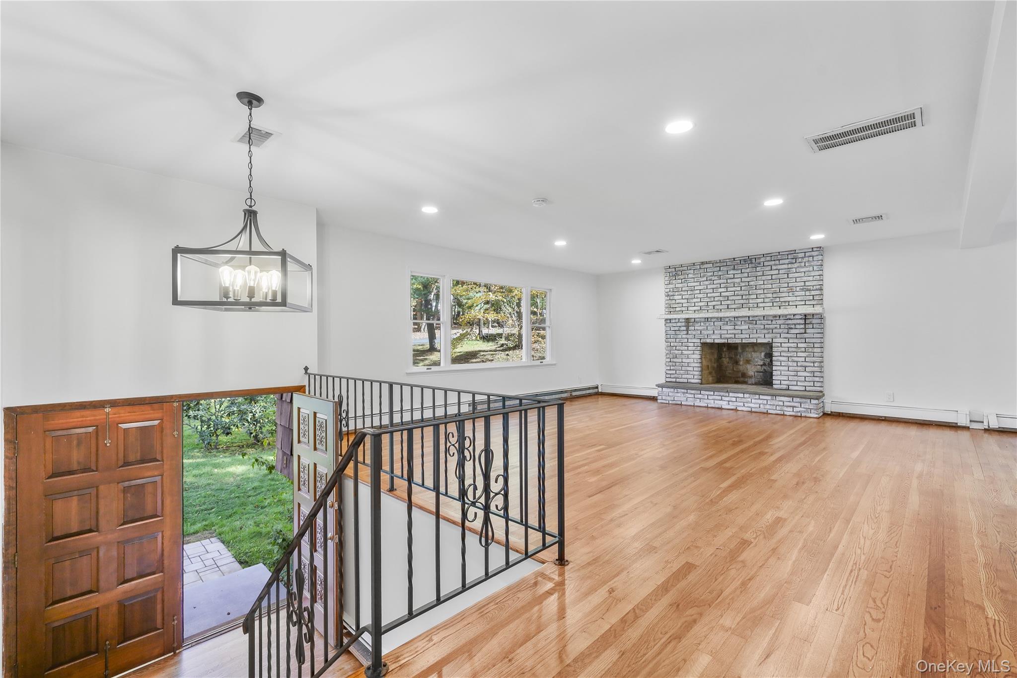 Photo 3 of Single family home for sale at 5 Byram Brk Pl, North Castle, NY 10504 | MLS# 1050507 | Listing updated on 2026-10-26