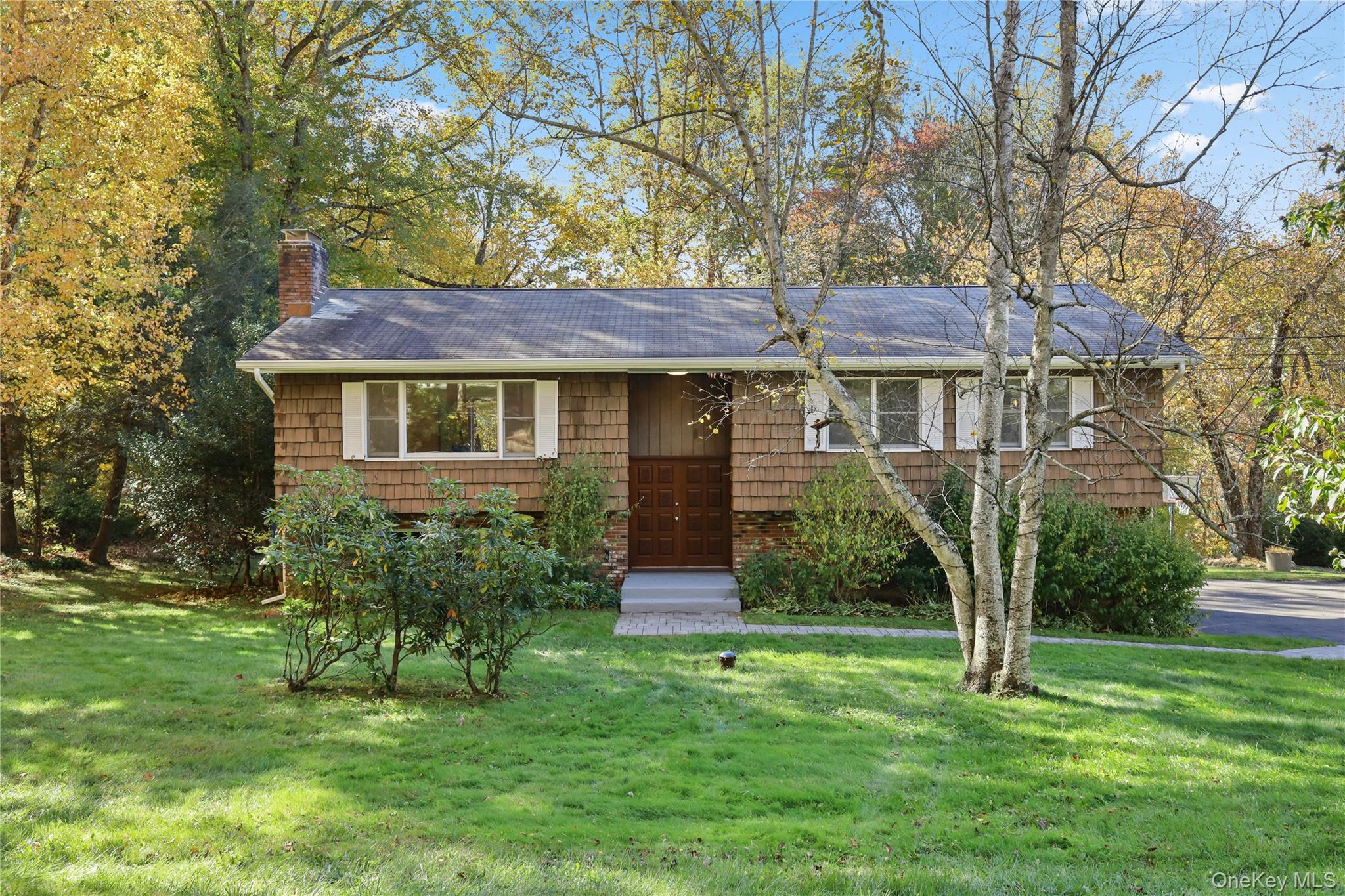 Photo 1 of Single family home for sale at 5 Byram Brk Pl, North Castle, NY 10504 | MLS# 1050507 | Listing updated on 2026-10-26