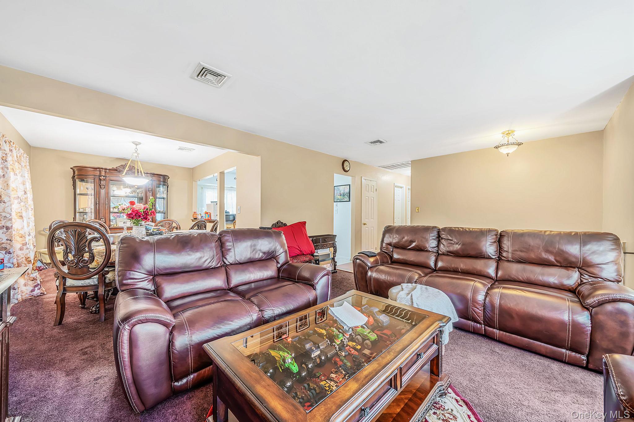 Photo 3 of Single family home for sale at 201 Overton St, Babylon, NY 11729 | MLS# 1051672 | Listing updated on 2026-09-21
