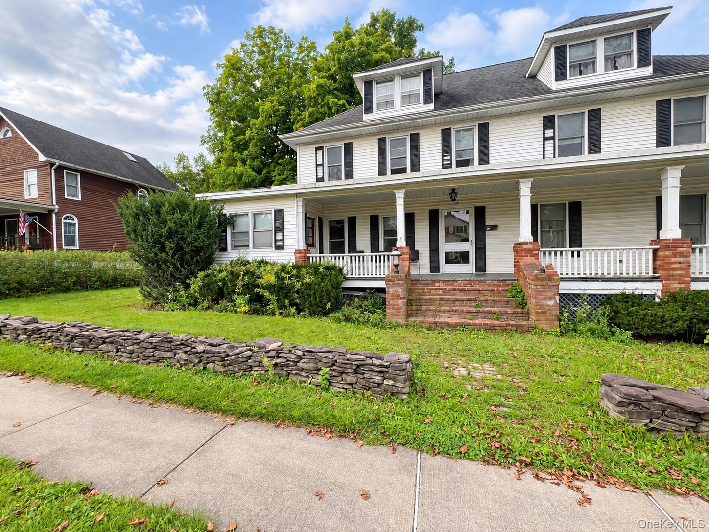 Photo 1 of Single family home for sale at 39 Maple Ave, Warwick (town), NY 10921 | MLS# 1053550 | Listing updated on 2026-09-21