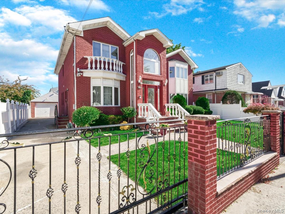 Photo 2 of Single family home for sale at 6515 172nd Street, New York, NY 11365 | MLS# 1057090 | Listing updated on 2026-10-25