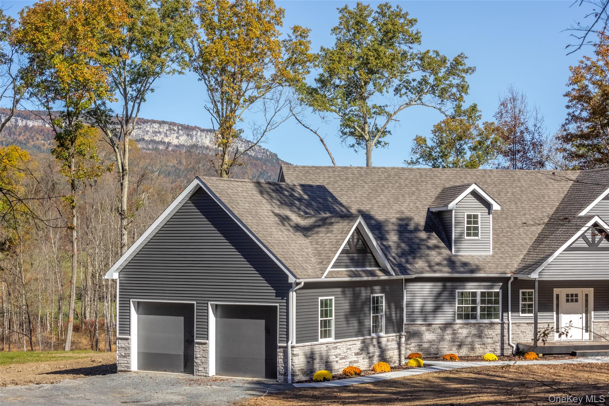 Single family home for sale at 100 Tillson Lake Rd, Gardiner, NY 12589 | MLS# 1059510