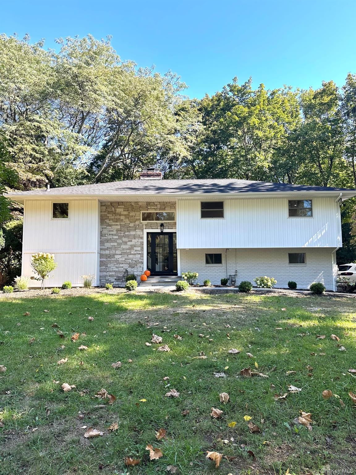 Single family home for sale at 10 Moonedge Rd, Huntington, NY 11768 | MLS# 1059986