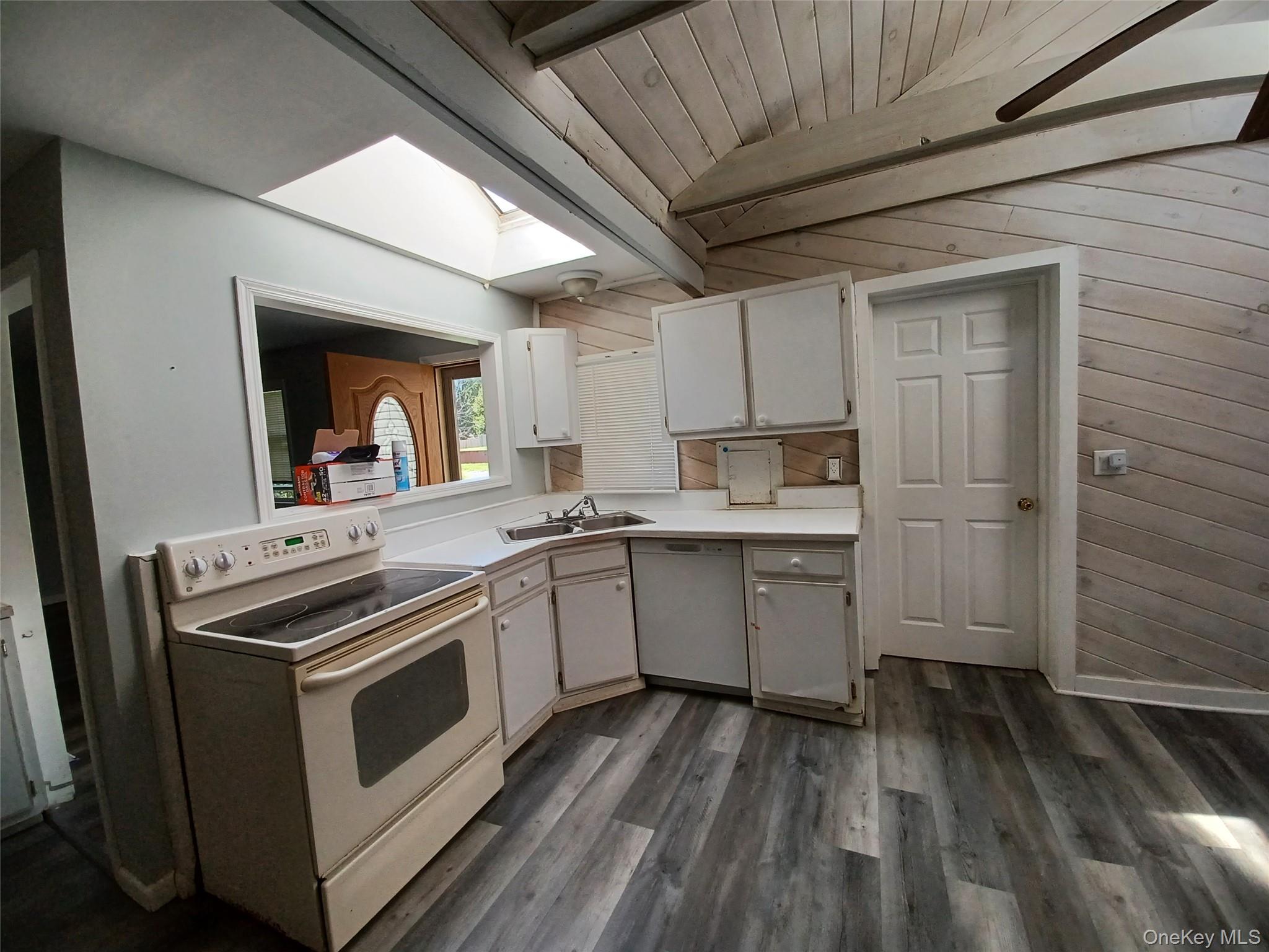 Photo 3 of Single family home for sale at 77 Dahlia Dr, Brookhaven, NY 11951 | MLS# 1060074 | Listing updated on 2026-10-07