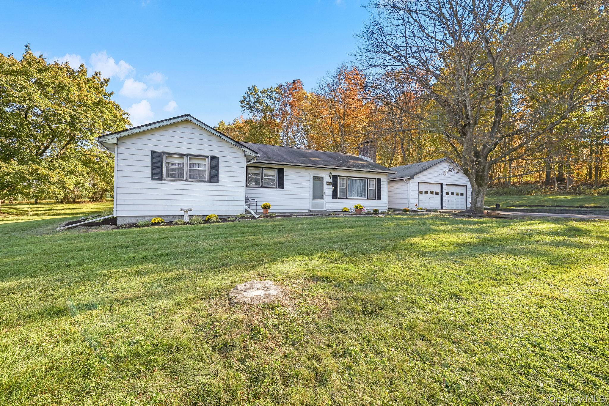 Photo 4 of Single family home for sale at 1947 Albany Post Rd, Shawangunk, NY 12589 | MLS# 1062628 | Listing updated on 2026-10-25