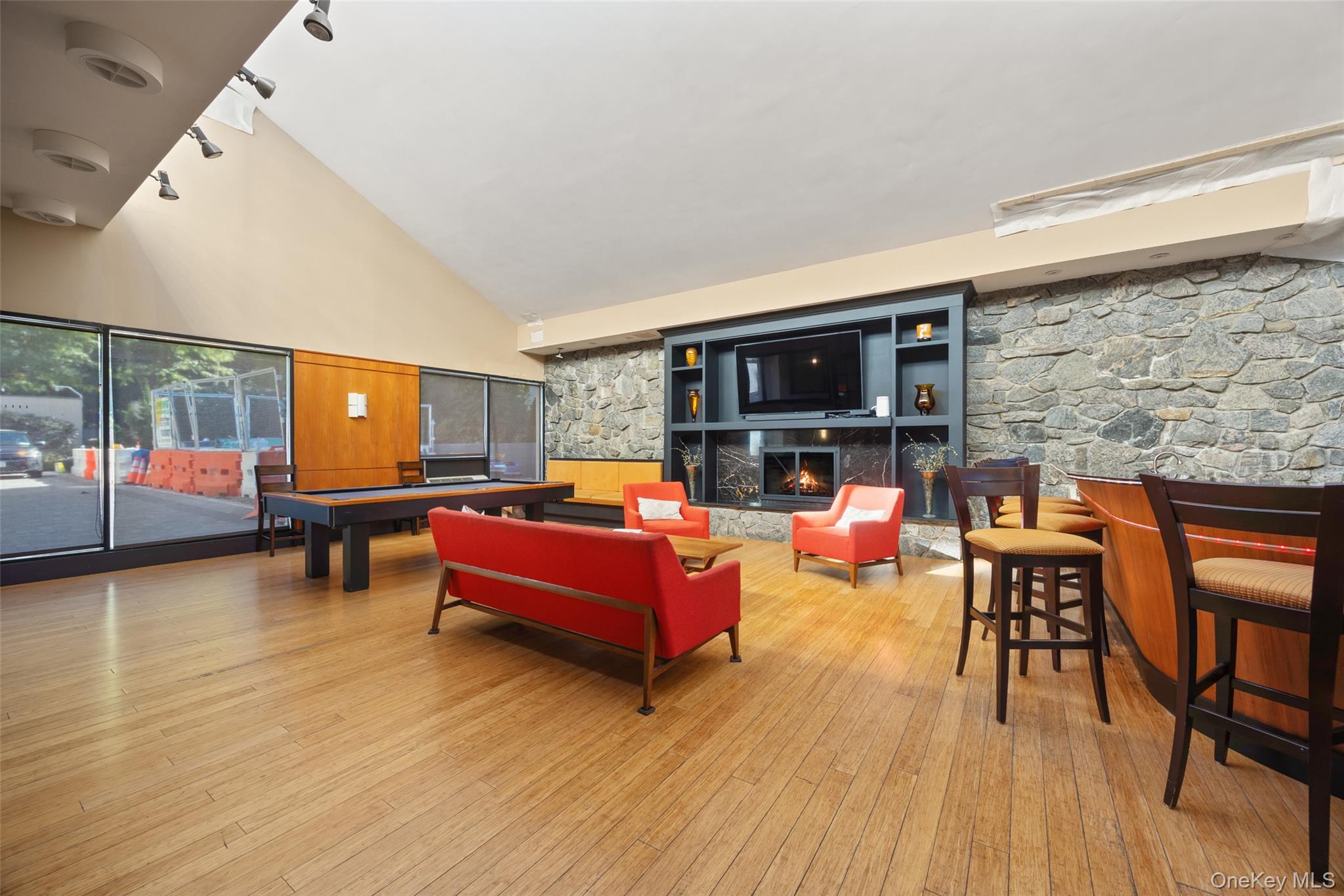 Photo 4 of Condo for sale at 1155 Warburton Ave #2P, Yonkers, NY 10701 | MLS# 1065591 | Listing updated on 2026-10-26
