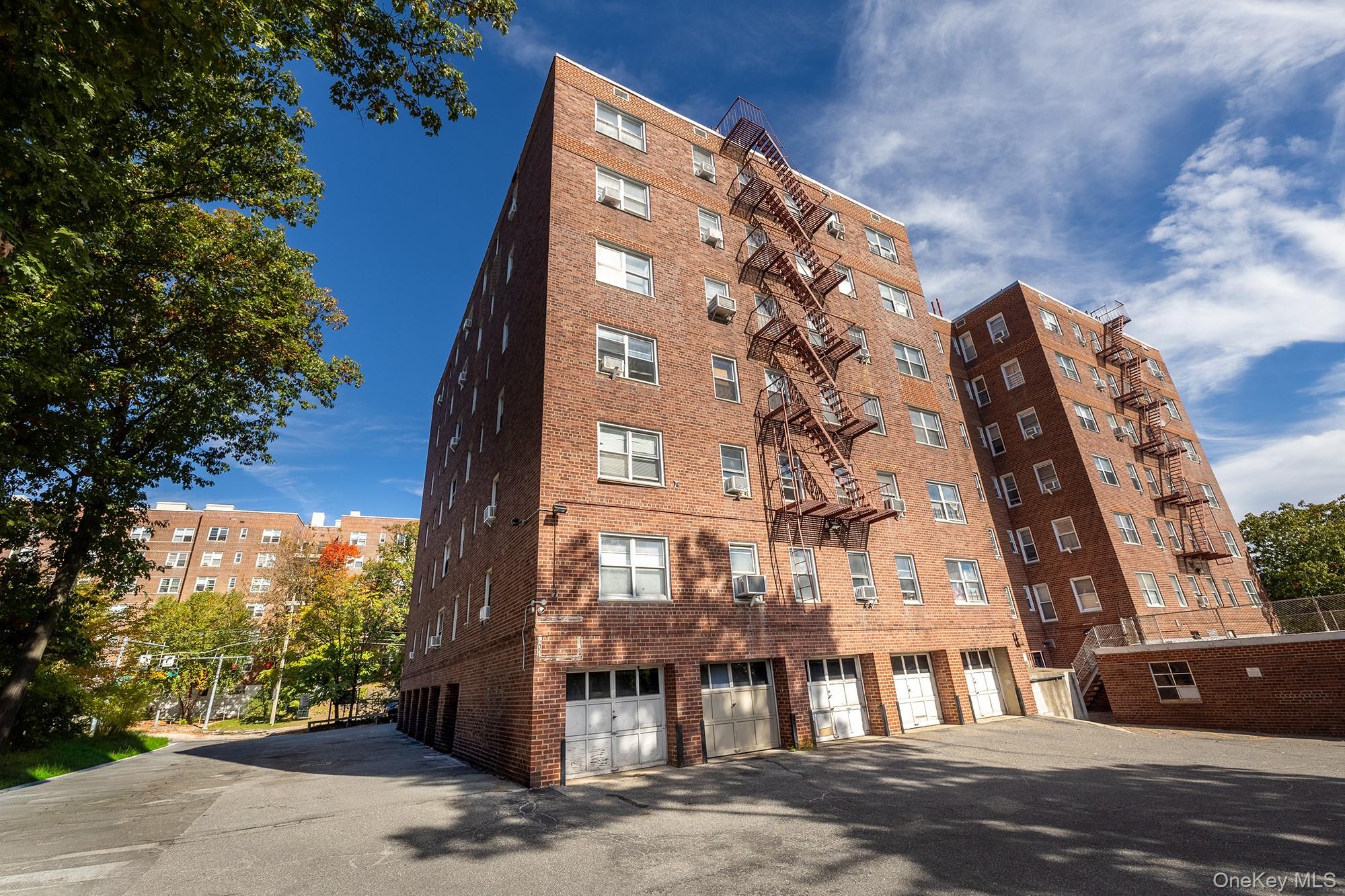 Photo 3 of House for sale at 1234 Midland Ave #4H, Yonkers, NY 10708 | MLS# 1066064 | Listing updated on 2026-10-25