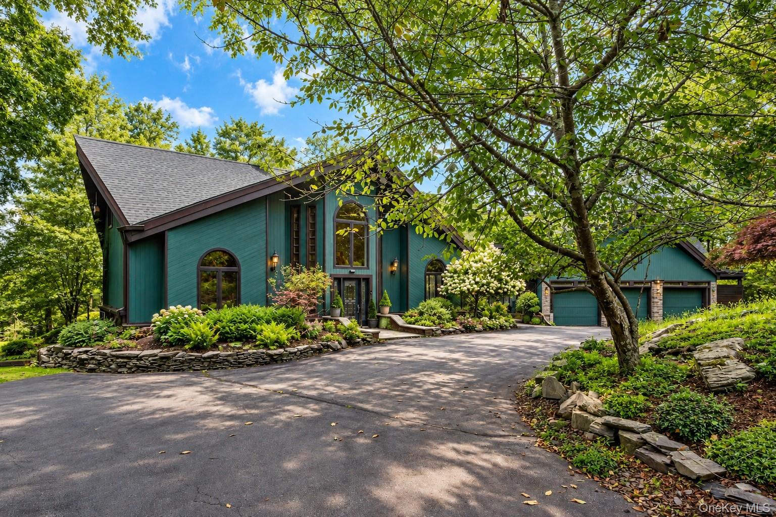 Photo 3 of Single family home for sale at 69 Cedar Pond Ln, Chester Town, NY 10918 | MLS# 1066175 | Listing updated on 2026-10-26