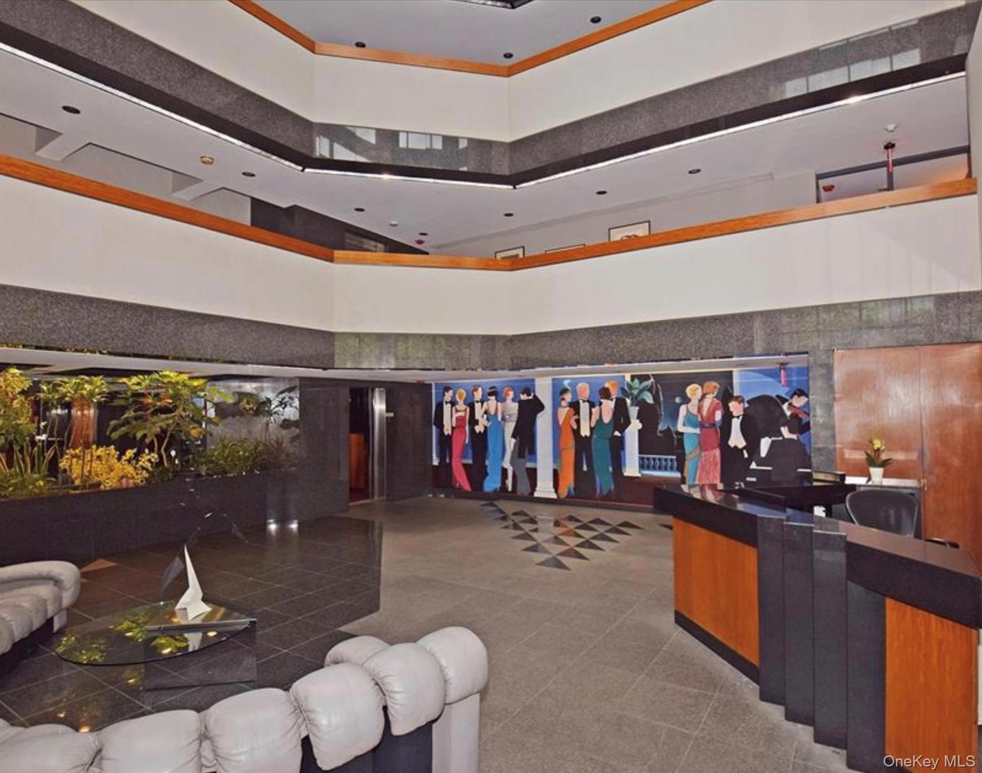 Photo 1 of Condo for sale at 100 Great Neck Rd #3D, North Hempstead, NY 11021 | MLS# 1066239 | Listing updated on 2026-10-25
