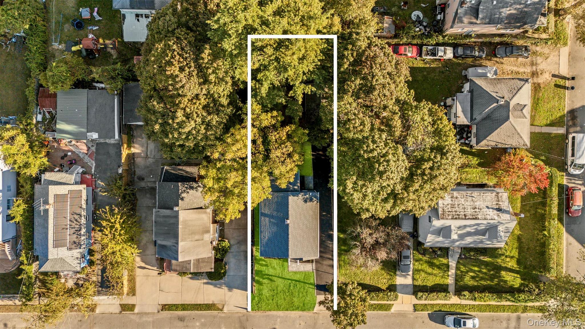 Photo 2 of Single family home for sale at 8 Maple St, Hempstead, NY 11520 | MLS# 1066296 | Listing updated on 2026-10-25
