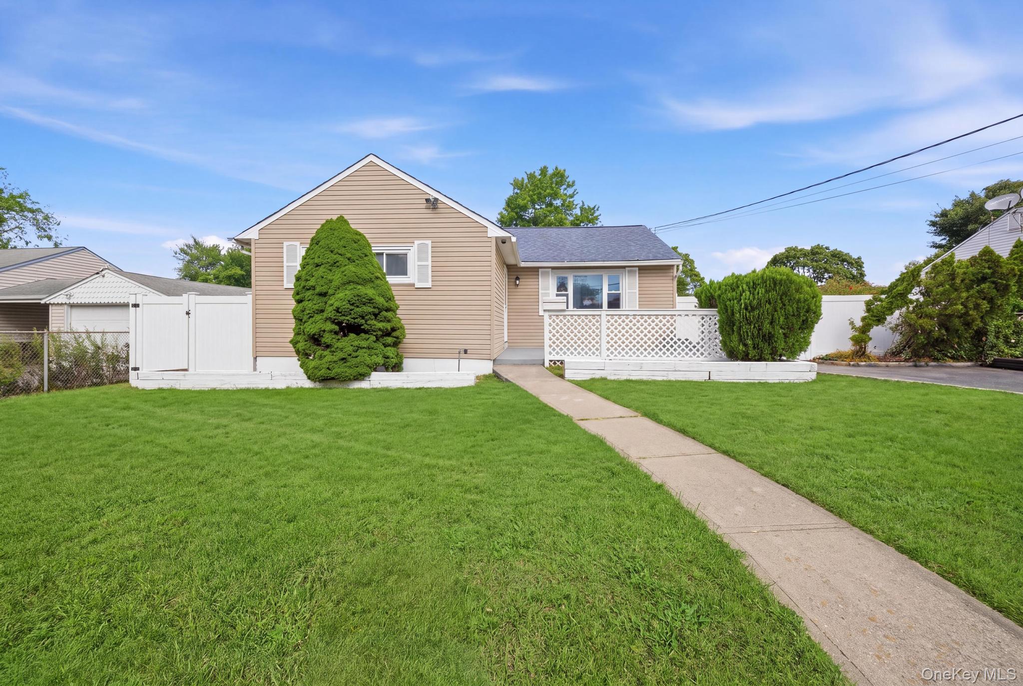 Single family home for sale at 25 E Maple St, Islip, NY 11722 | MLS# 1066356
