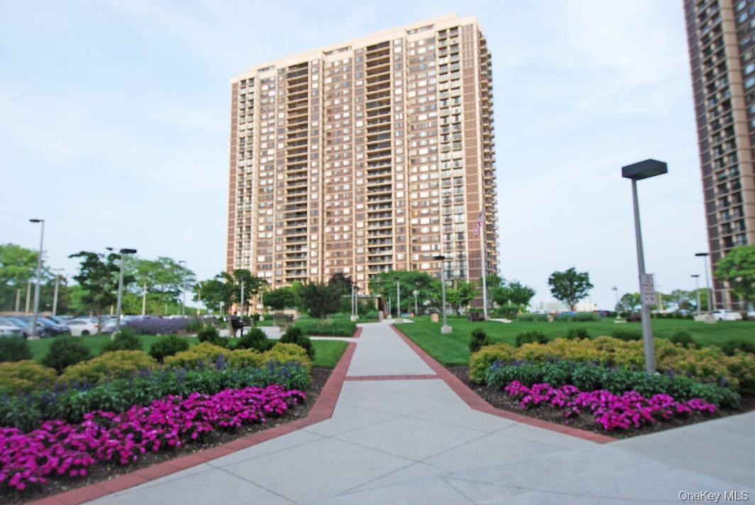 Condo for sale at 271 Grand Central Pkwy #10C, New York, NY 11005 | MLS# 1066417