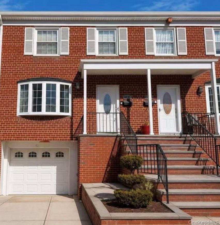 Condo for sale at 6337 Douglaston Pkwy, New York, NY 11362 | MLS# 1066512