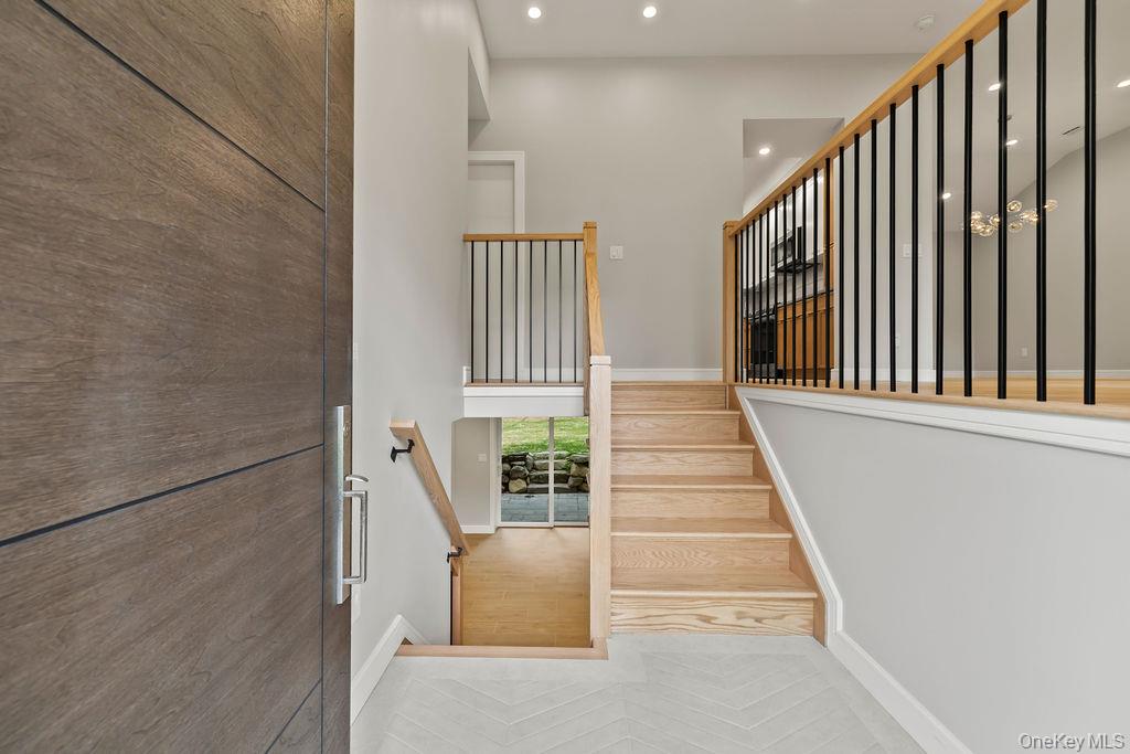 Photo 3 of Single family home for sale at 142 N Little Tor Rd, Clarkstown, NY 10956 | MLS# 1066644 | Listing updated on 2026-10-26