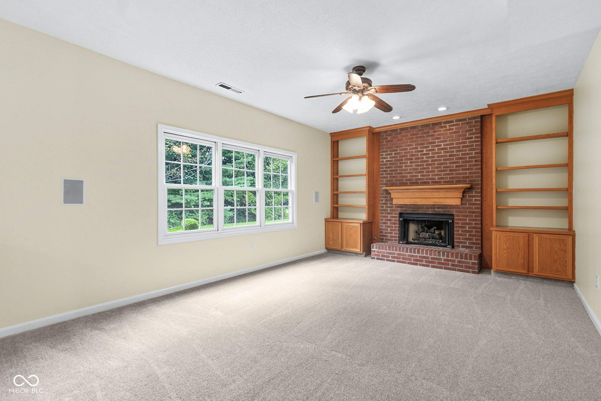 Photo 4 of Single family home for sale at 14558 Cherry Ridge Rd, Carmel, IN 46033 | MLS# 22093914 | Listing updated on 2026-09-21