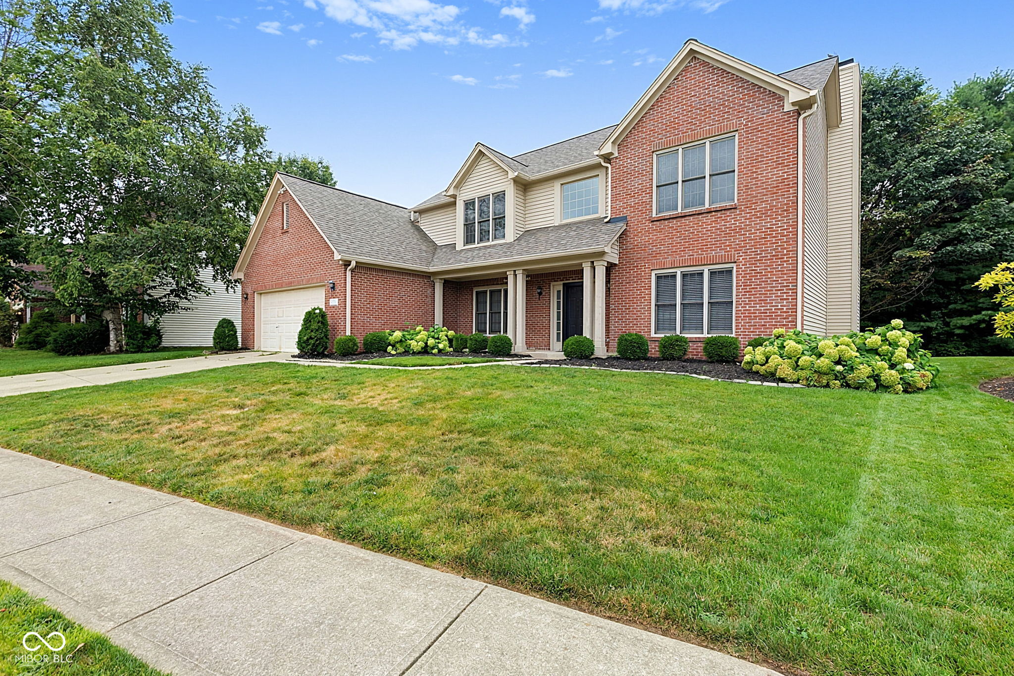 Photo 3 of Single family home for sale at 14558 Cherry Ridge Rd, Carmel, IN 46033 | MLS# 22093914 | Listing updated on 2026-09-21