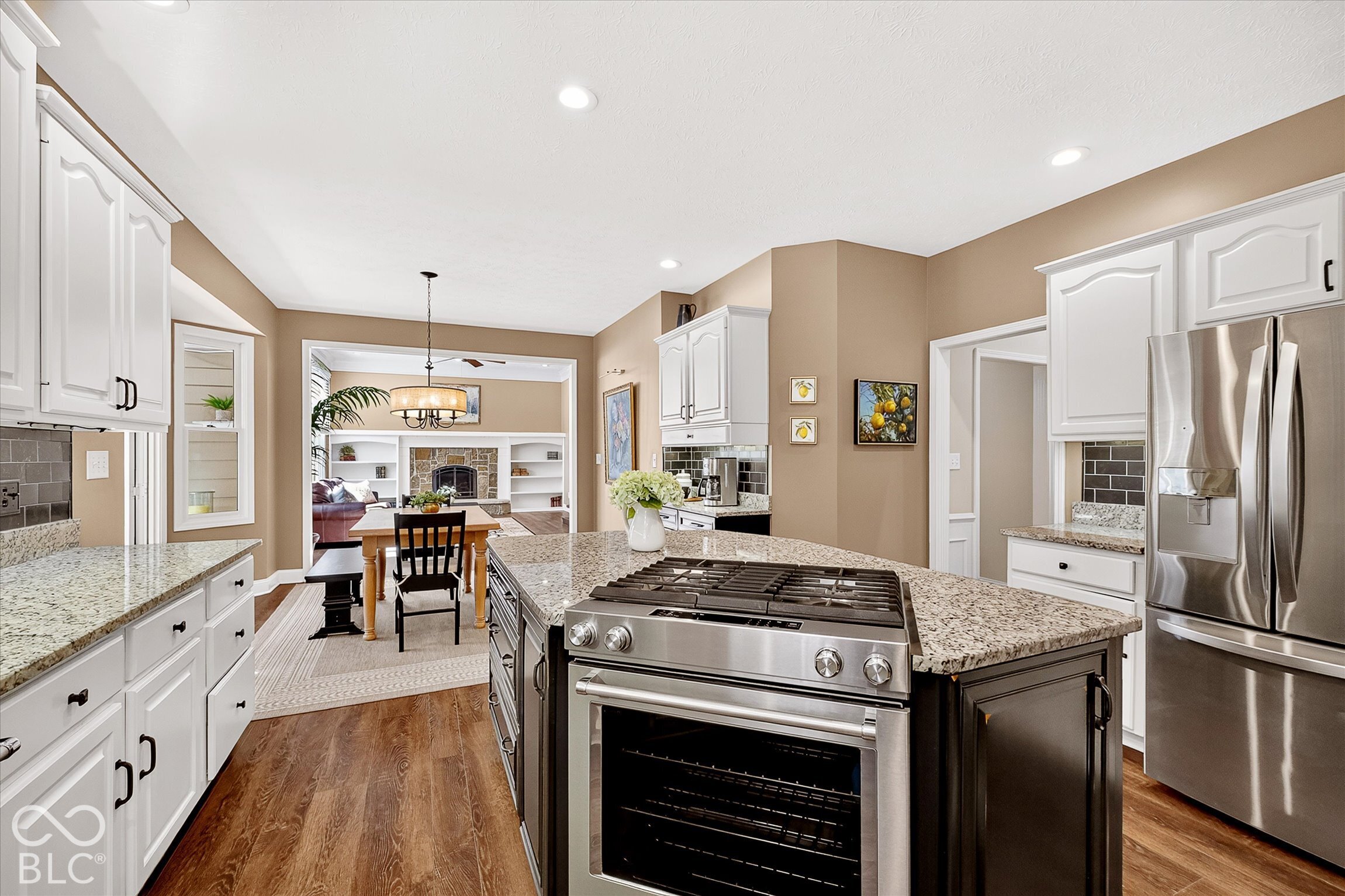 Photo 3 of Single family home for sale at 5785 Gyrfalcon Pl, Carmel, IN 46033 | MLS# 22100755 | Listing updated on 2026-10-07