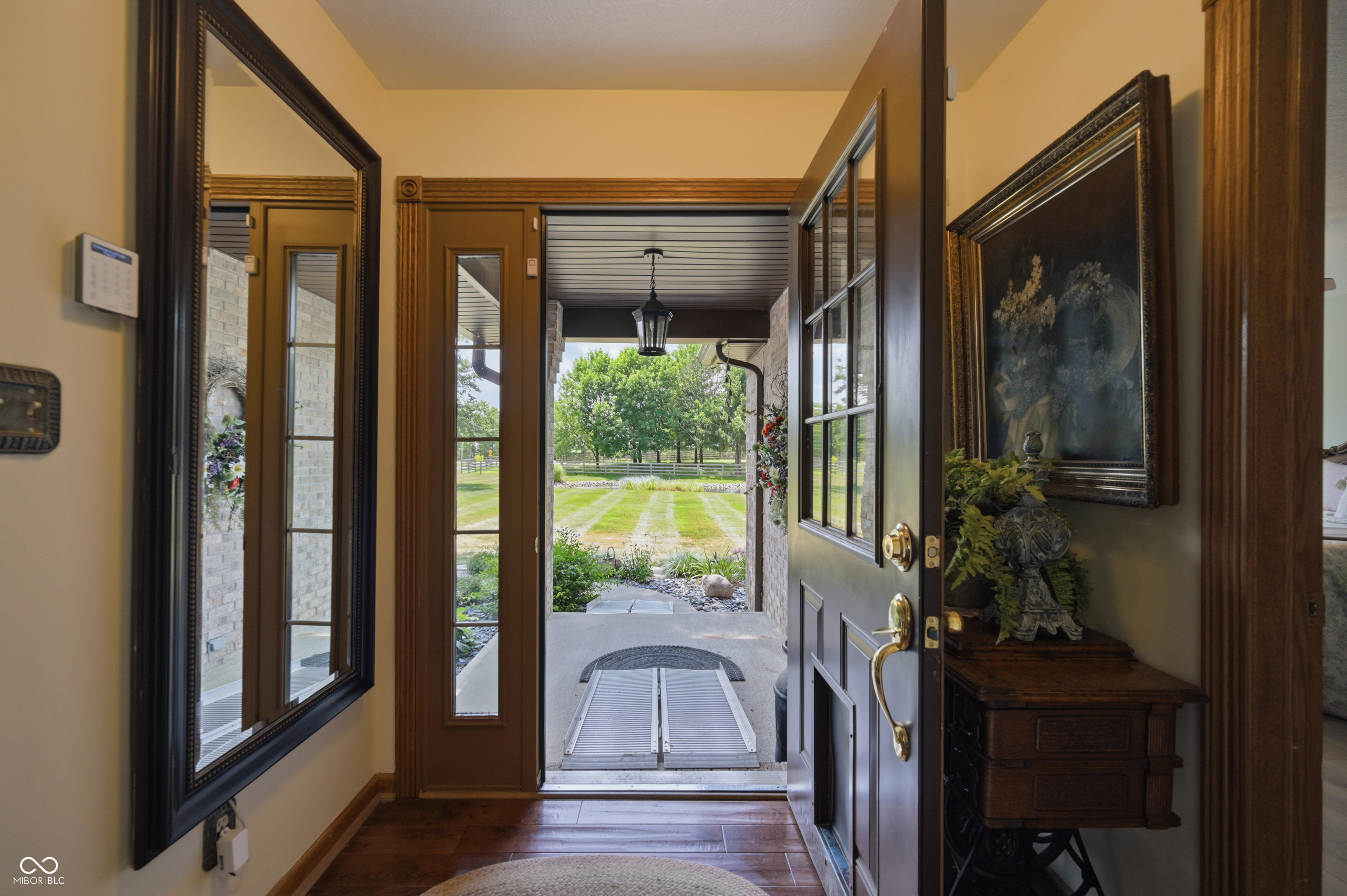 Photo 4 of Single family home for sale at 1904 E State Rd 46, Greensburg, IN 47240 | MLS# 22115919 | Listing updated on 2026-10-07