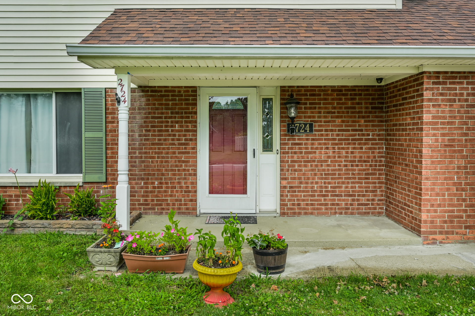 Photo 2 of Single family home for sale at 2724 Andy Dr, Indianapolis, IN 46229 | MLS# 22115966 | Listing updated on 2026-09-24