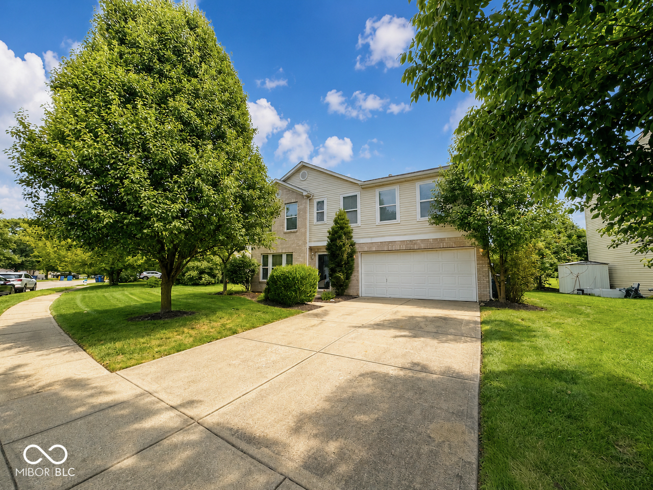 Photo 3 of Single family home for sale at 14463 Lee Stewart Ln, Fishers, IN 46038 | MLS# 22120316 | Listing updated on 2026-10-07