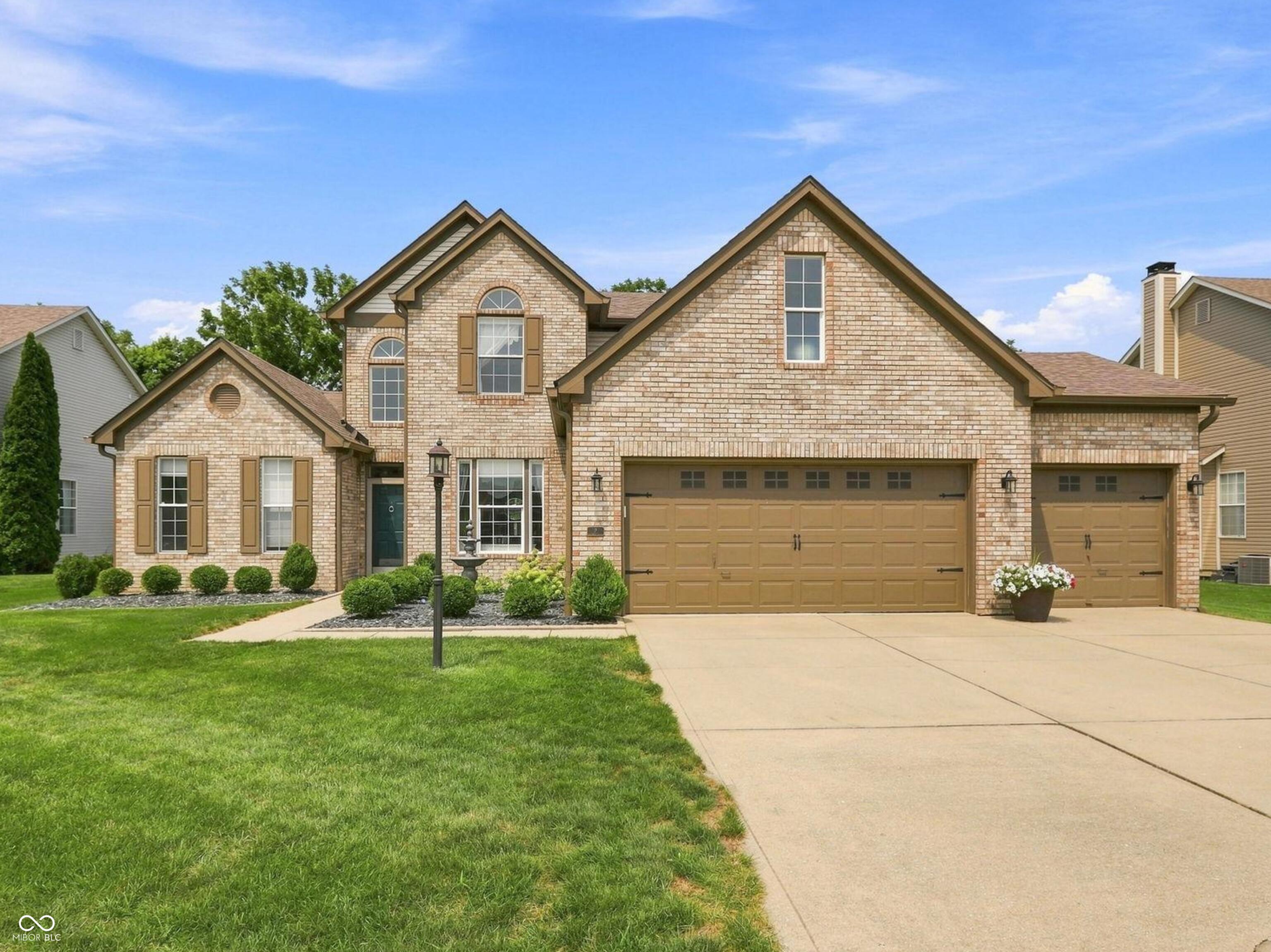 Photo 1 of Sale Pending at 2 W Woodsage Ct, Westfield, IN 46074 | MLS# 22123998 | Listing updated on 2026-09-21