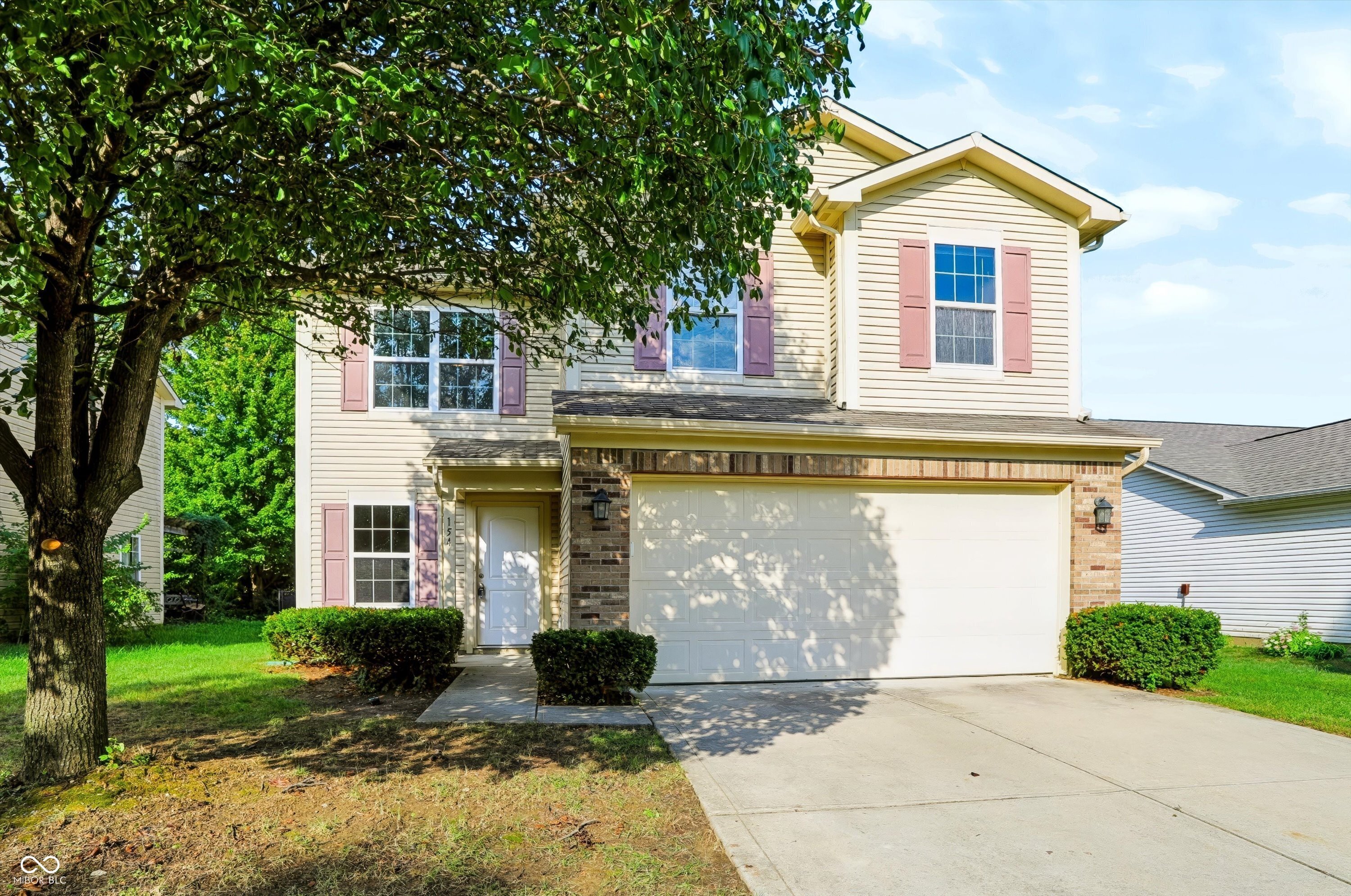 Single family home for sale at 154 Thistlewood Dr, Greenfield, IN 46140 | MLS# 22125258