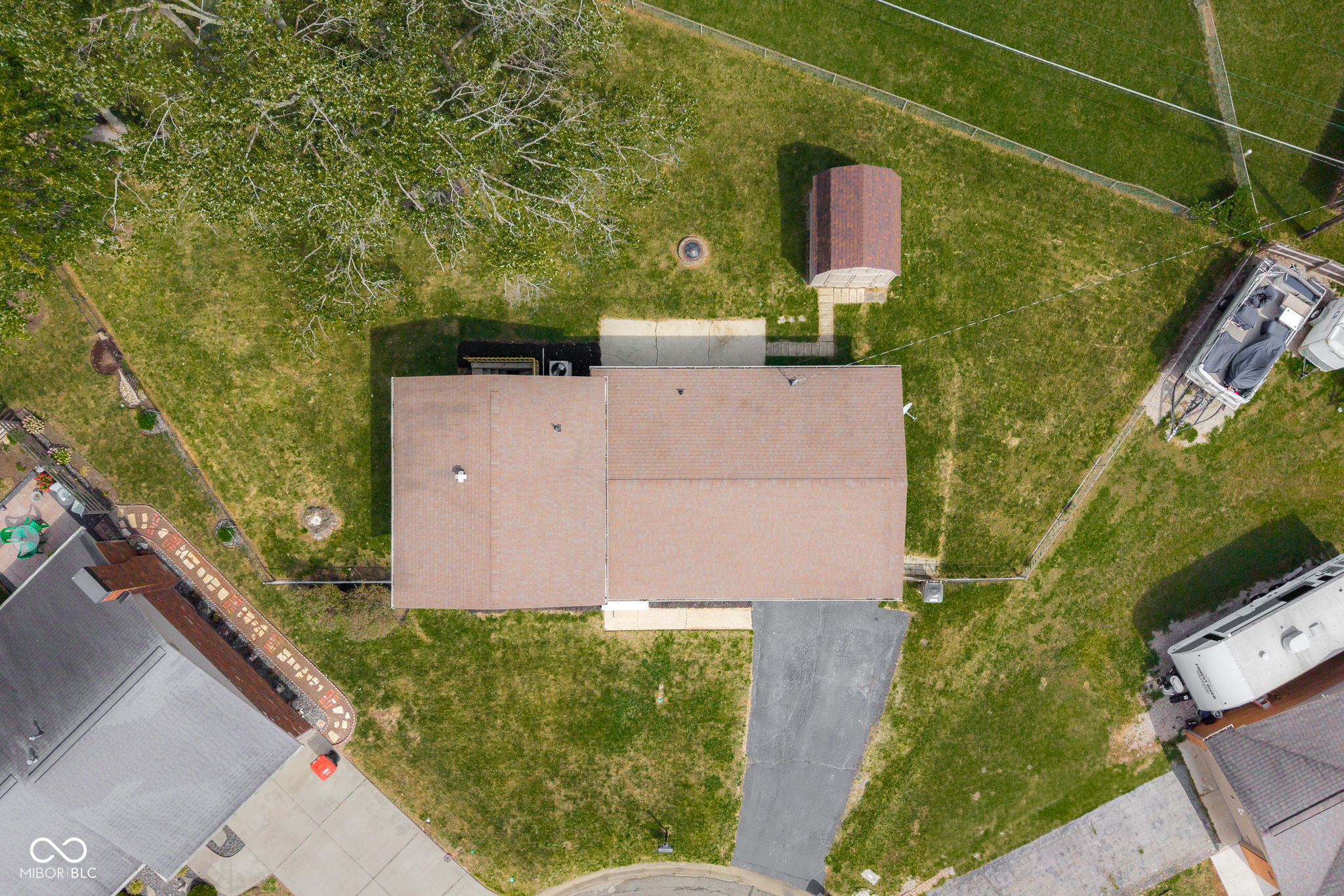 Photo 2 of Single family home for sale at 5140 Flintwood Ct, Columbus, IN 47203 | MLS# 22125869 | Listing updated on 2026-09-21
