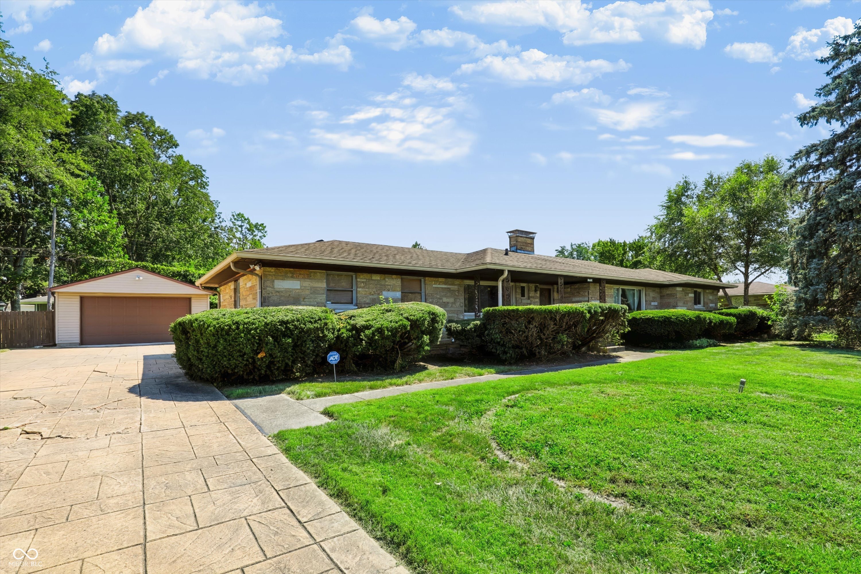 Photo 4 of Single family home for sale at 3551 W Kessler Dr N, Indianapolis, IN 46222 | MLS# 22125893 | Listing updated on 2026-09-23